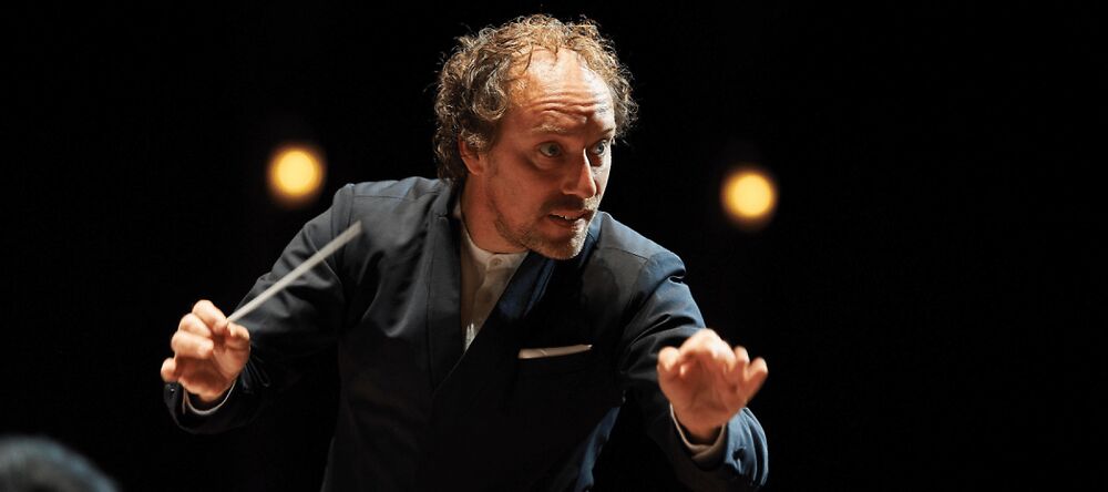 Luc Brewaeys' Symphony no. 8 Luc Brewaeys' Symphony no. 8